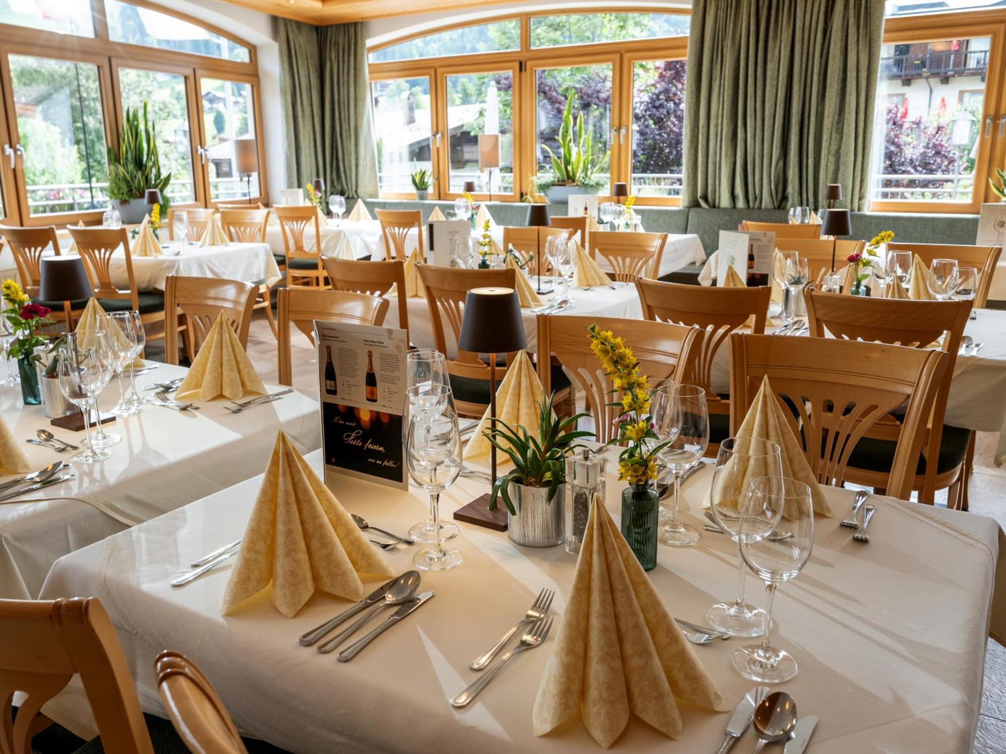 Alpen Glueck Hotel Kirchberger Hof Kirchberg in Tirol Dış mekan fotoğraf