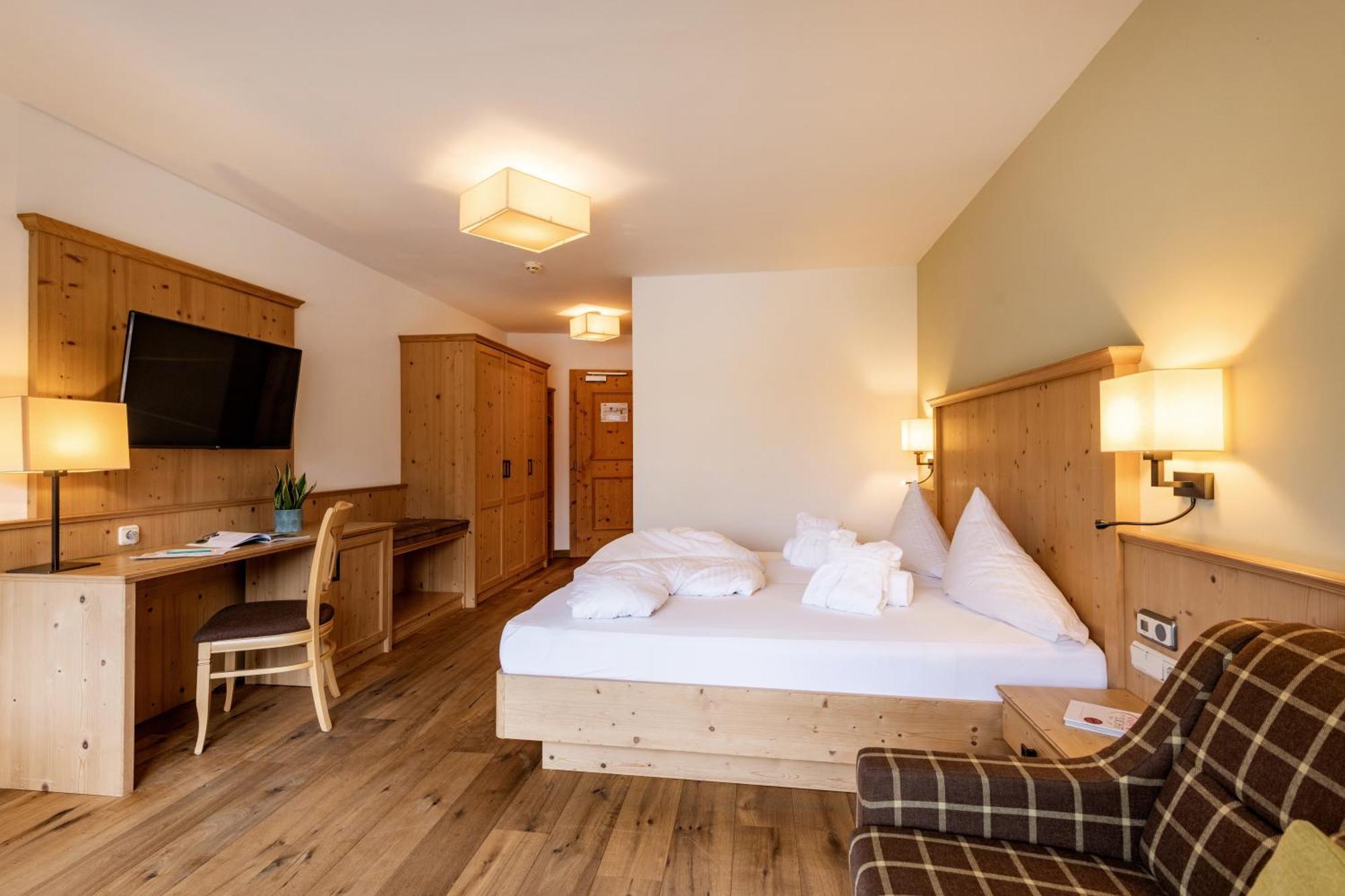 Alpen Glueck Hotel Kirchberger Hof Kirchberg in Tirol Dış mekan fotoğraf